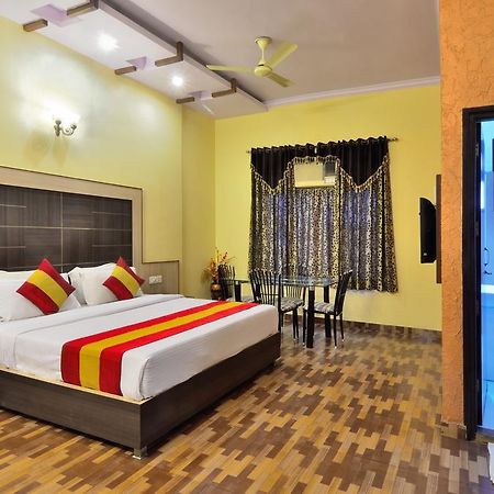Hotel Roopa International Amritsar Bagian luar foto