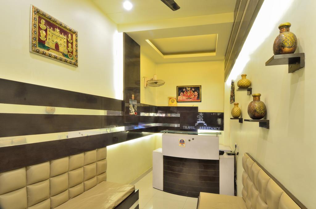 Hotel Roopa International Amritsar Bagian luar foto